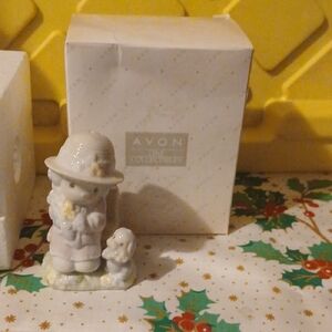 Avon Precious Moments Salt & pepper Set